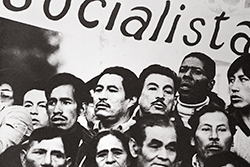 Manifestación en el parque de La Alameda, Quito, 1970. Foto: César "Pocho" Álvarez Manifestación en el parque de La Alameda, Quito, 1970. Foto: César "Pocho" Álvarez